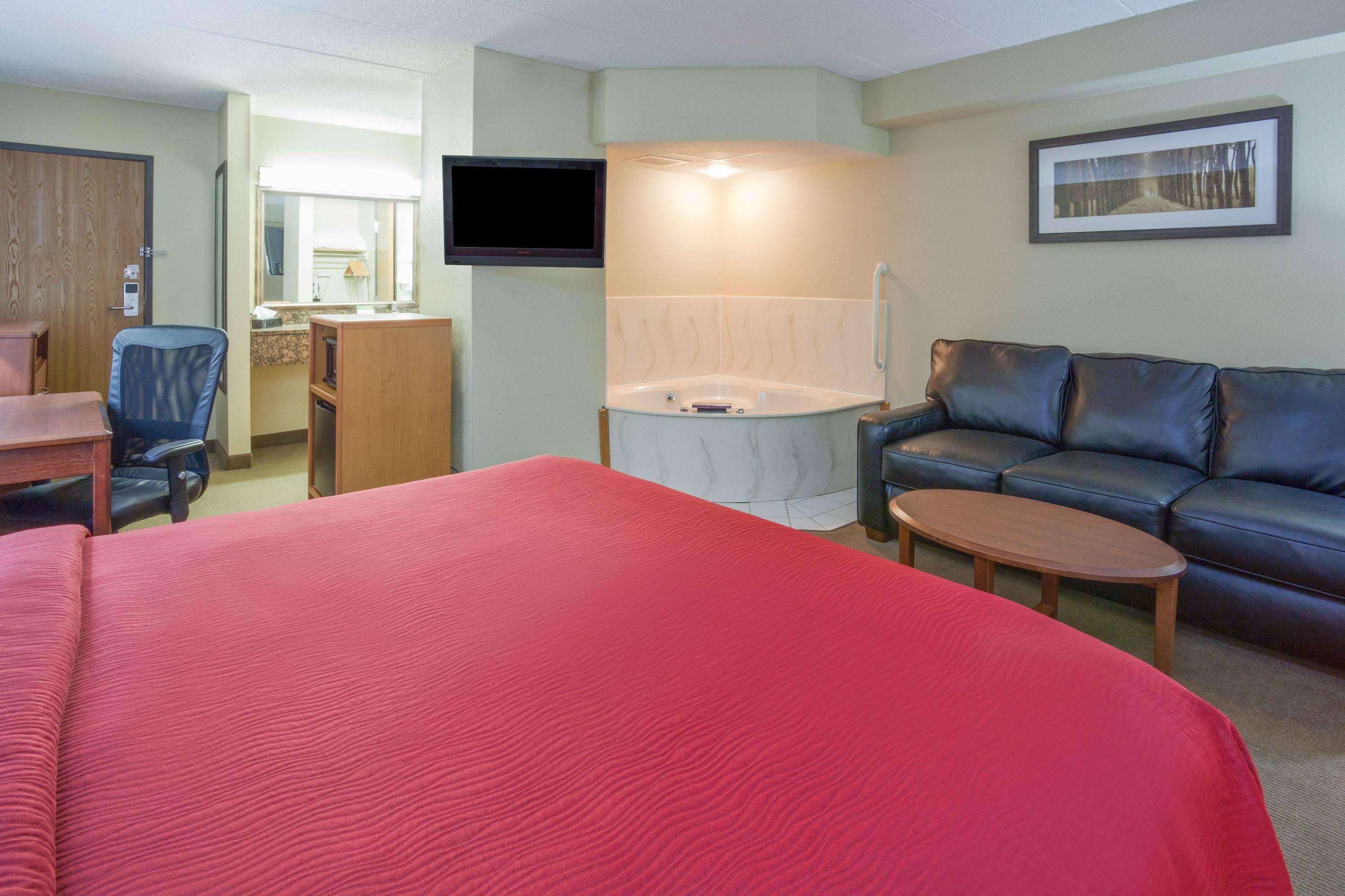 Americinn By Wyndham Roseau Bagian luar foto