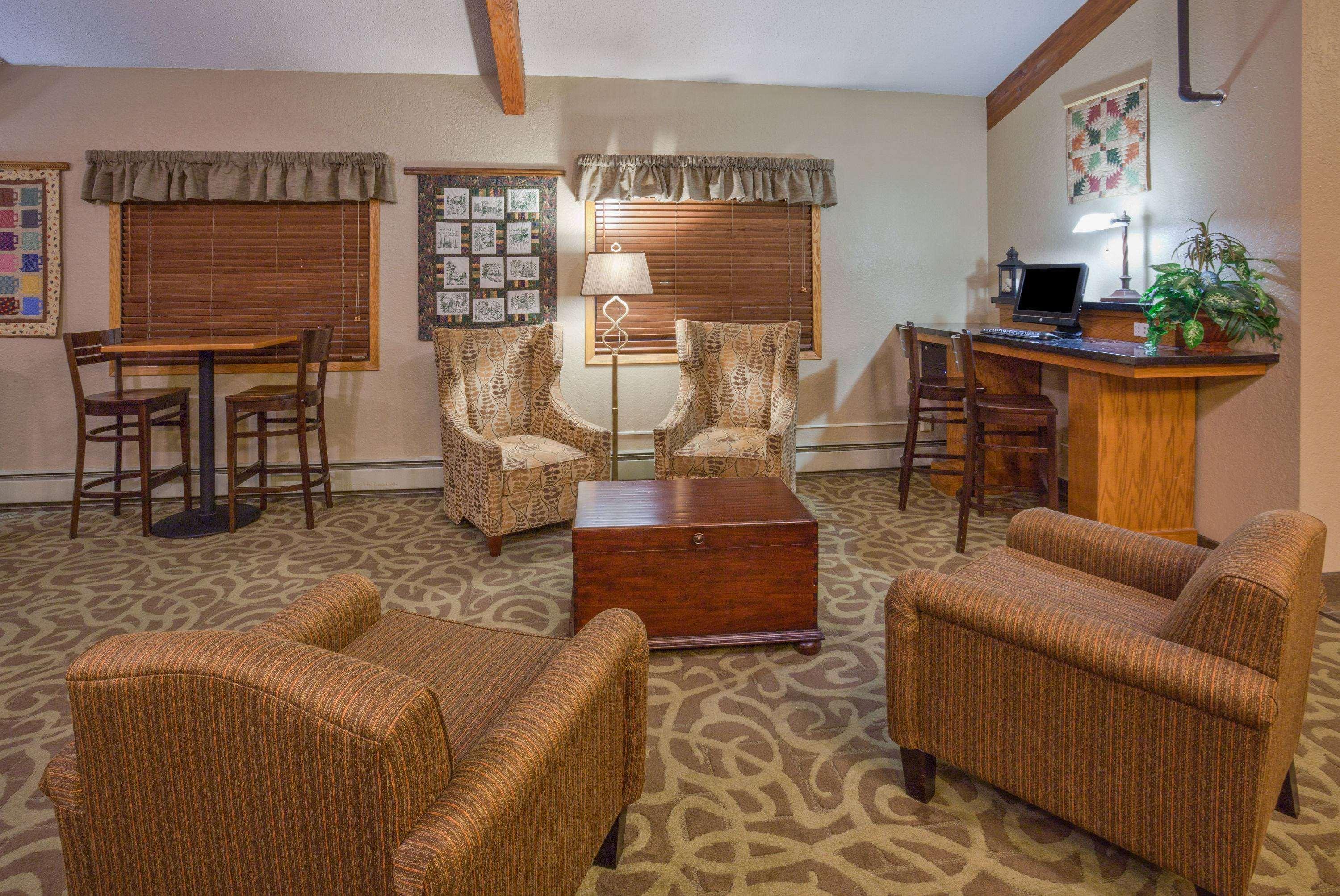Americinn By Wyndham Roseau Bagian luar foto