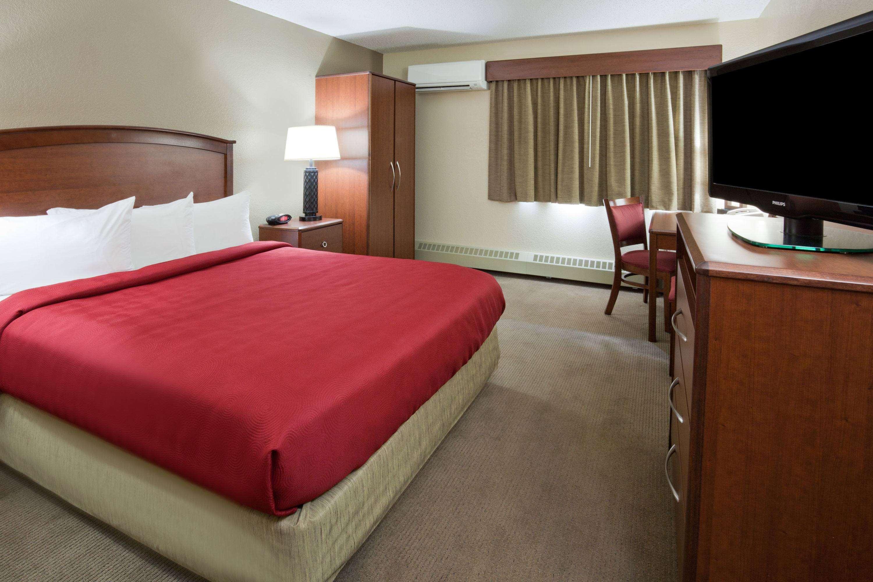 Americinn By Wyndham Roseau Bagian luar foto