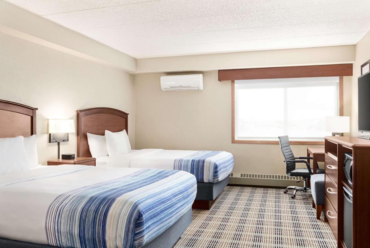 Americinn By Wyndham Roseau Bagian luar foto