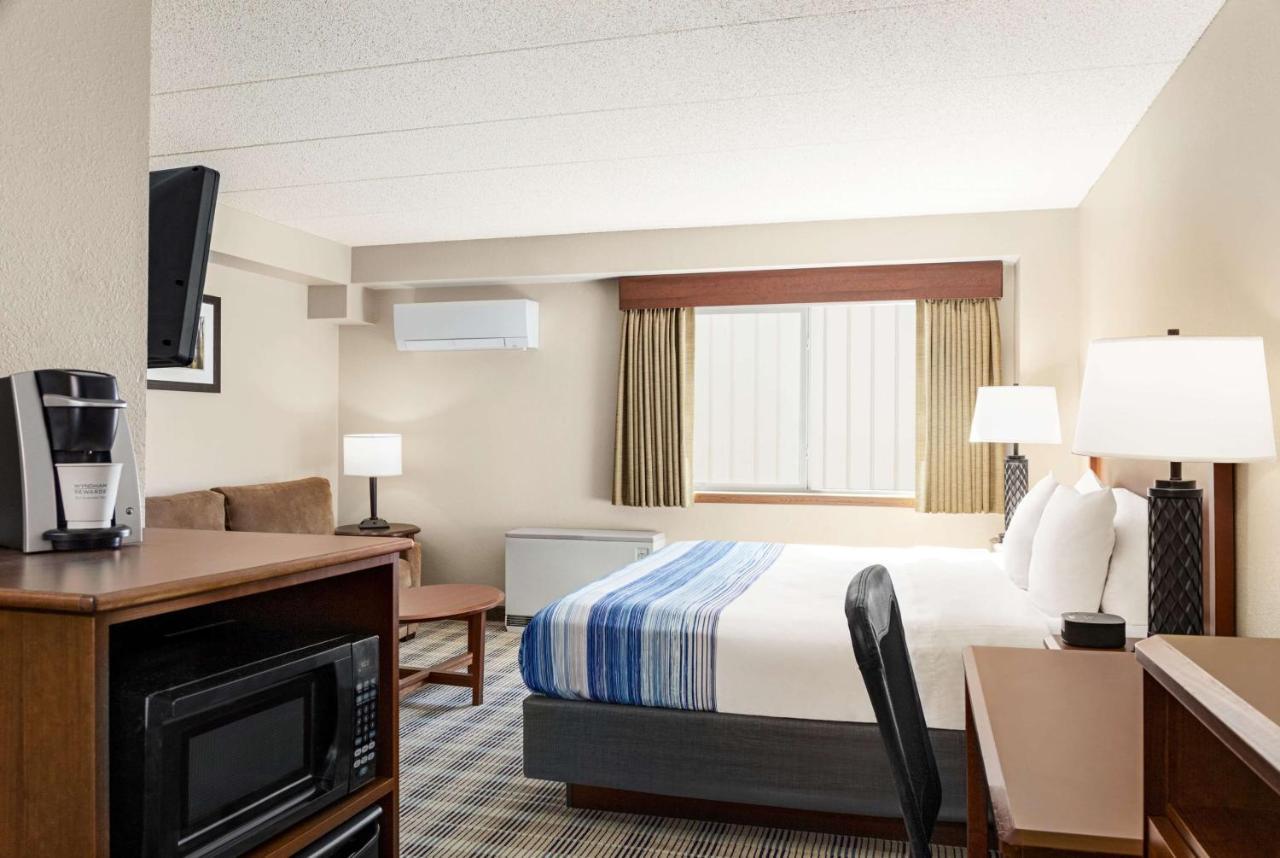 Americinn By Wyndham Roseau Bagian luar foto