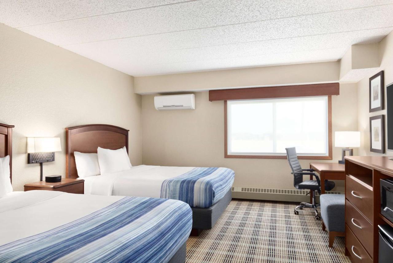 Americinn By Wyndham Roseau Bagian luar foto